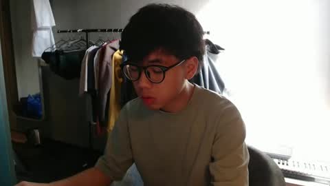 Snapshot of handsome_mannn chatting on March 29, 2026, 11:54 am handsome_mannn online show from March 29, 2026, 11:54 am