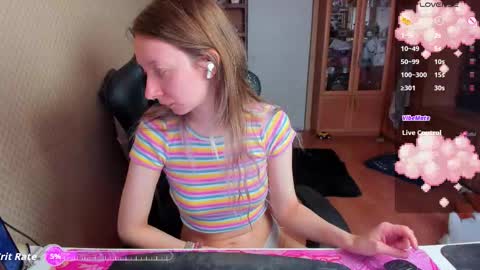 Mila online show from February 8, 2026, 7:12 am