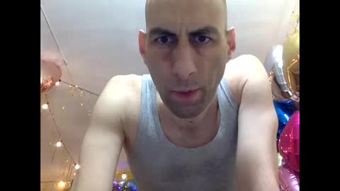 Snapshot of handsomealfie chatting on March 9, 2026, 2:04 am HandsomeAlfie online show from March 9, 2026, 2:04 am