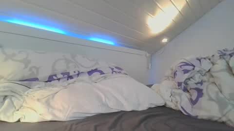 Handsomebody online show from December 6, 2024, 8:29 pm