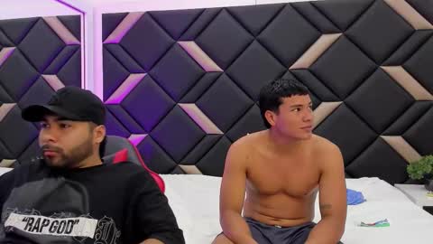Snapshot of handsomeboys19 chatting on October 22, 2025, 1:11 pm leonardfarrucknick and otis online show from October 22, 2025, 1:11 pm