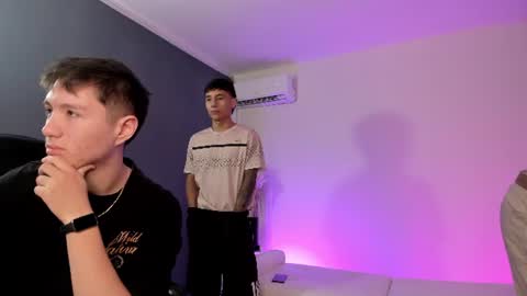 Snapshot of handsomeboys19 chatting on June 24, 2026, 12:59 pm leonardfarrucknick and otis online show from June 24, 2026, 12:59 pm