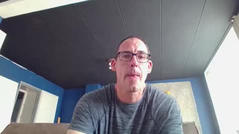 Snapshot of handsomeguy4ever chatting on December 14, 2025, 10:53 am handsomeguy4ever online show from December 14, 2025, 10:53 am