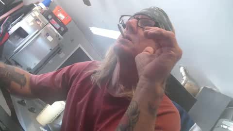 Snapshot of handyman5303 chatting on January 30, 2025, 6:32 pm Handystudman online show from January 30, 2025, 6:32 pm