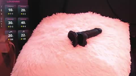 Snapshot of handyman732438 chatting on May 8, 2026, 10:53 am handyman732438 online show from May 8, 2026, 10:53 am