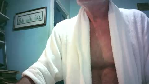 handymanforyou177322 online show from April 13, 2026, 9:42 pm