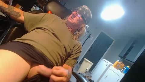 handystud33 online show from September 19, 2025, 2:07 pm