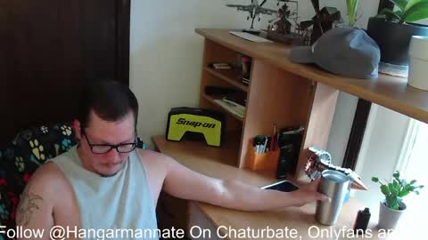 Snapshot of hangarmannate chatting on April 25, 2026, 8:39 pm Nate online show from April 25, 2026, 8:39 pm