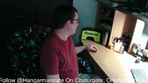 Snapshot of hangarmannate chatting on May 10, 2026, 3:23 am Nate online show from May 10, 2026, 3:23 am