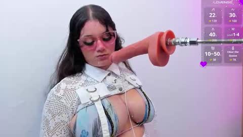 Snapshot of hanie_boobs chatting on December 14, 2025, 8:35 pm Ana online show from December 14, 2025, 8:35 pm