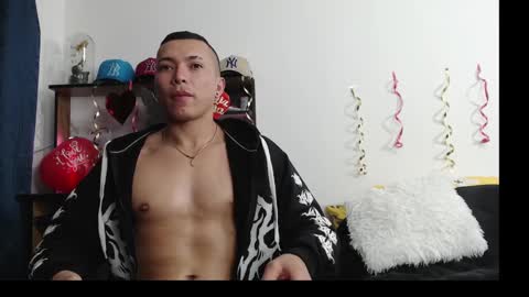 Snapshot of hank_fuller01 chatting on February 18, 2025, 9:54 am Hank online show from February 18, 2025, 9:54 am