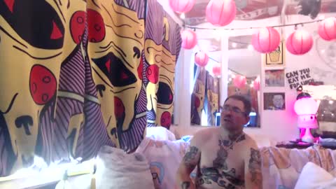 Snapshot of hankrams chatting on October 5, 2025, 3:21 pm hank rams online show from October 5, 2025, 3:21 pm