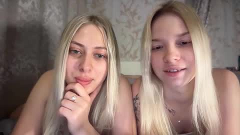 Snapshot of hanky_moon chatting on February 6, 2026, 9:40 pm Sweden online show from February 6, 2026, 9:40 pm