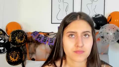 hanna__evans_ online show from October 29, 2025, 12:18 pm