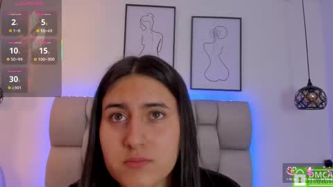 hanna__evans_ online show from May 18, 2026, 11:27 am
