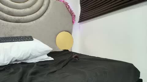 Snapshot of hanna_castro chatting on December 13, 2025, 7:53 pm Hanna Castro online show from December 13, 2025, 7:53 pm