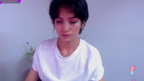 Snapshot of hanna_chloe chatting on January 30, 2025, 6:43 pm Sara online show from January 30, 2025, 6:43 pm