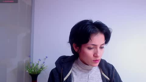 Snapshot of hanna_chloe chatting on February 16, 2025, 4:21 pm Sara online show from February 16, 2025, 4:21 pm