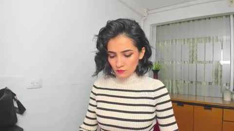 Snapshot of hanna_chloe chatting on November 26, 2025, 7:15 pm Sara online show from November 26, 2025, 7:15 pm