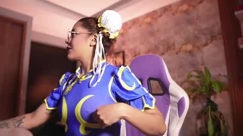 HANNA  online show from October 26, 2025, 1:33 am