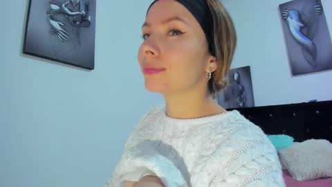 Snapshot of hanna_cute111 chatting on November 21, 2025, 10:19 pm Hanna online show from November 21, 2025, 10:19 pm