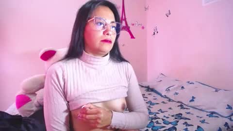 Snapshot of hanna_girl21 chatting on February 19, 2026, 12:45 pm HANNA online show from February 19, 2026, 12:45 pm