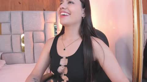 Snapshot of hanna_gomeez chatting on October 28, 2025, 7:38 pm hanna_gomeez online show from October 28, 2025, 7:38 pm