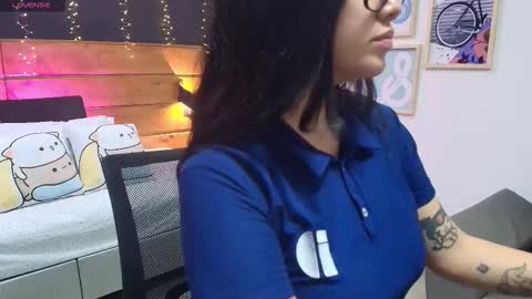 Snapshot of hanna_kimura chatting on February 18, 2026, 7:10 pm Hanna online show from February 18, 2026, 7:10 pm