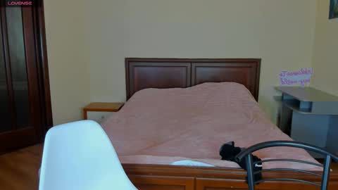 hanna_kitty_pank online show from February 27, 2026, 9:20 am