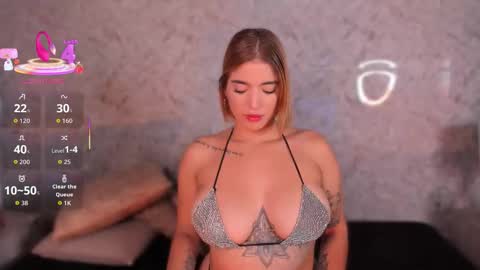 Snapshot of hanna_vasquez chatting on December 15, 2025, 8:57 pm Hanna online show from December 15, 2025, 8:57 pm