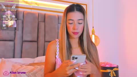 Snapshot of hannabronw chatting on September 19, 2025, 8:53 pm Eliana online show from September 19, 2025, 8:53 pm
