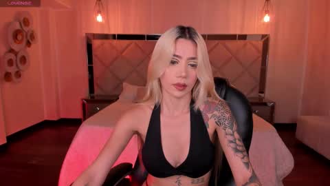  Hanna Connor  online show from October 26, 2025, 11:20 pm