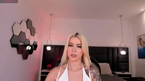 Snapshot of hannaconnor_ chatting on January 17, 2026, 8:56 pm Hanna Connor online show from January 17, 2026, 8:56 pm