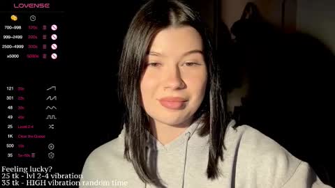 Snapshot of hannah_allin chatting on November 19, 2025, 5:46 pm Hannah Allin online show from November 19, 2025, 5:46 pm