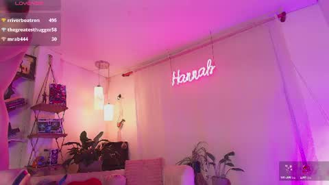 hannah_lovee online show from July 7, 2026, 6:47 am