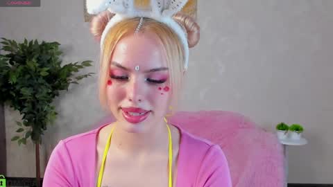 HannahMckay online show from April 11, 2026, 12:31 pm