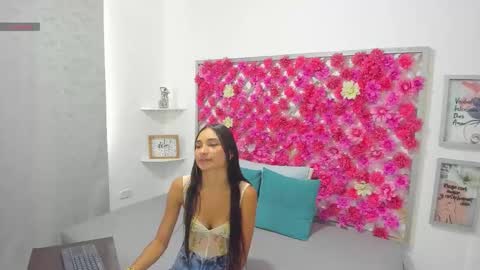 Snapshot of hannah_miller_1 chatting on September 27, 2025, 7:19 pm Hannah Miller online show from September 27, 2025, 7:19 pm
