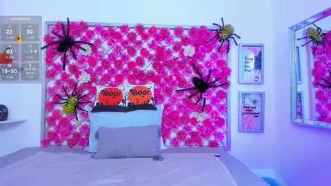 Snapshot of hannah_miller_1 chatting on October 24, 2025, 12:01 pm Hannah Miller online show from October 24, 2025, 12:01 pm