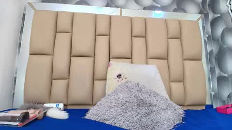 hannah_teehn online show from November 28, 2025, 7:16 pm