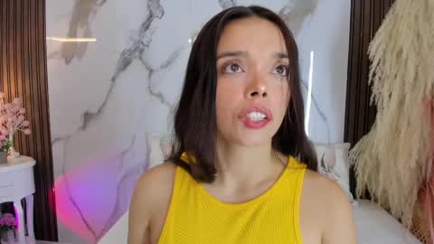 Snapshot of hannahill69 chatting on September 19, 2025, 4:47 am Hannahill69 online show from September 19, 2025, 4:47 am