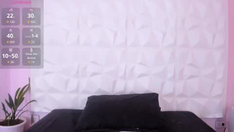 hannahtoons_ online show from December 18, 2025, 4:18 am