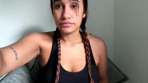 Snapshot of hannakoff chatting on September 19, 2025, 9:04 pm hannakoff online show from September 19, 2025, 9:04 pm