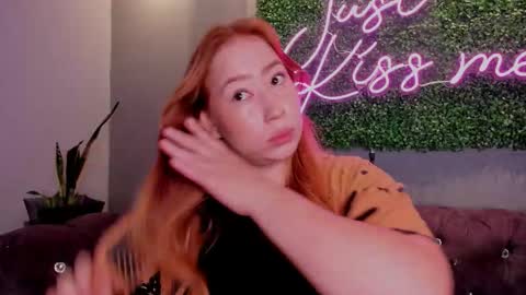 Snapshot of hannamartinn_ chatting on October 22, 2025, 3:45 pm hannamartinn_ online show from October 22, 2025, 3:45 pm