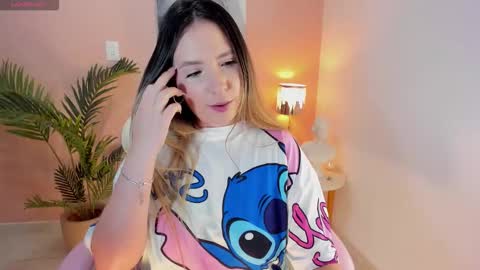 Hanna Miller  online show from January 10, 2026, 7:43 am