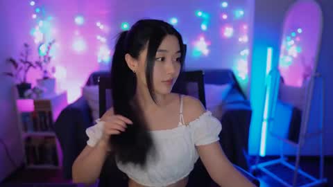 hannarosie online show from March 15, 2026, 5:52 pm