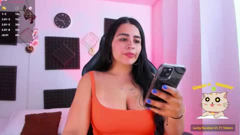 Hanna  online show from November 5, 2025, 9:48 pm