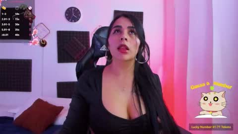 Hanna  online show from December 17, 2025, 8:59 pm