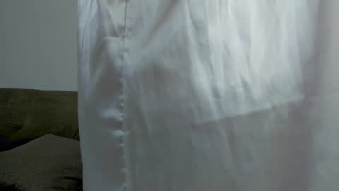 Snapshot of hannathompson___ chatting on February 20, 2026, 4:51 pm Hanna online show from February 20, 2026, 4:51 pm