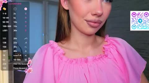 Snapshot of hannavaile chatting on October 29, 2025, 7:32 am Hanna online show from October 29, 2025, 7:32 am