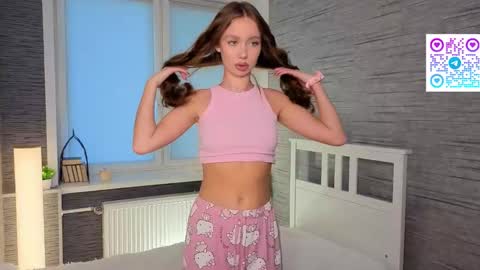 Snapshot of hannavaile chatting on November 12, 2025, 6:14 am Hanna online show from November 12, 2025, 6:14 am